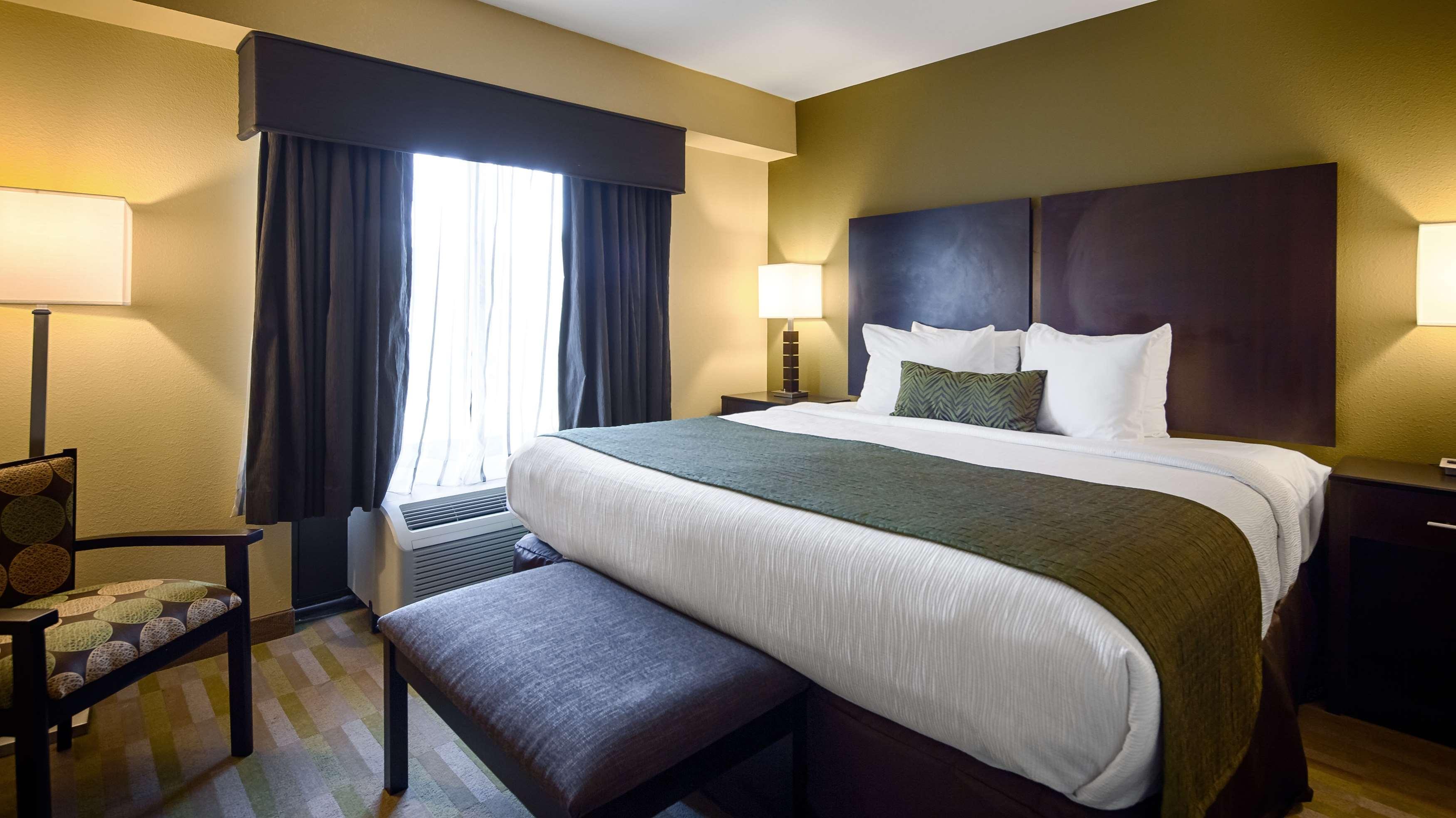 Best Western Plus Thornburg Inn & Suites Екстериор снимка