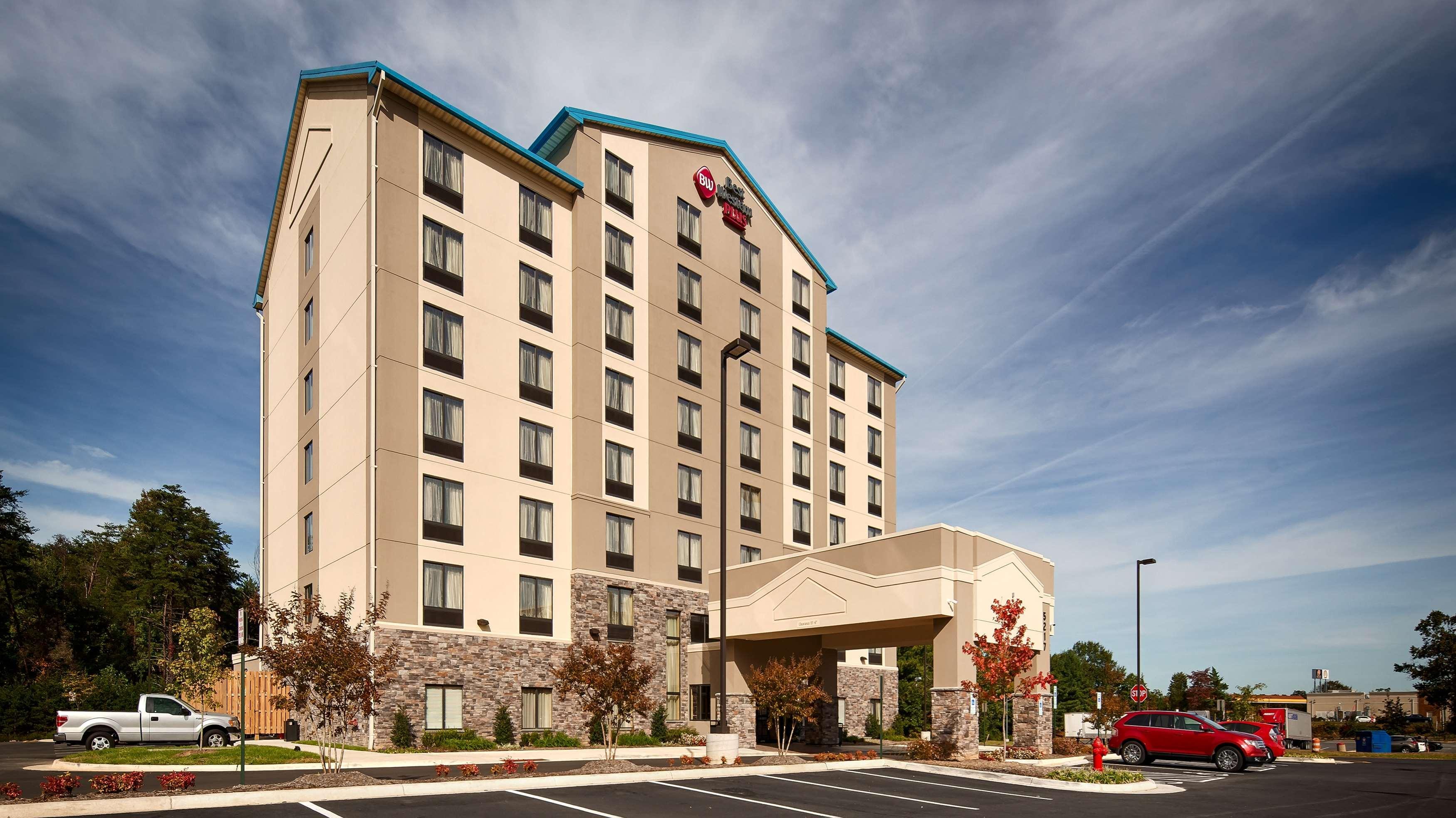 Best Western Plus Thornburg Inn & Suites Екстериор снимка