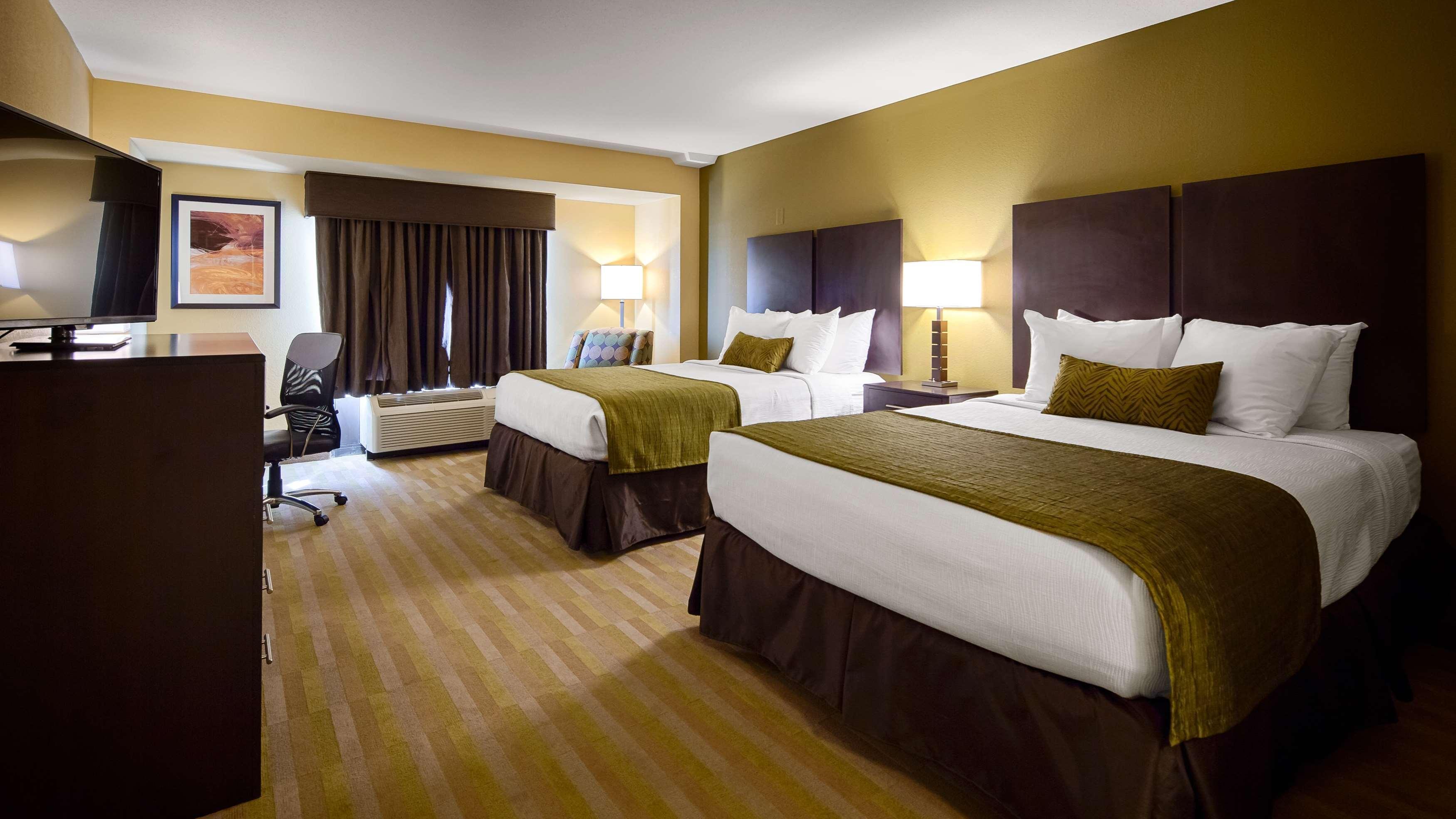 Best Western Plus Thornburg Inn & Suites Екстериор снимка