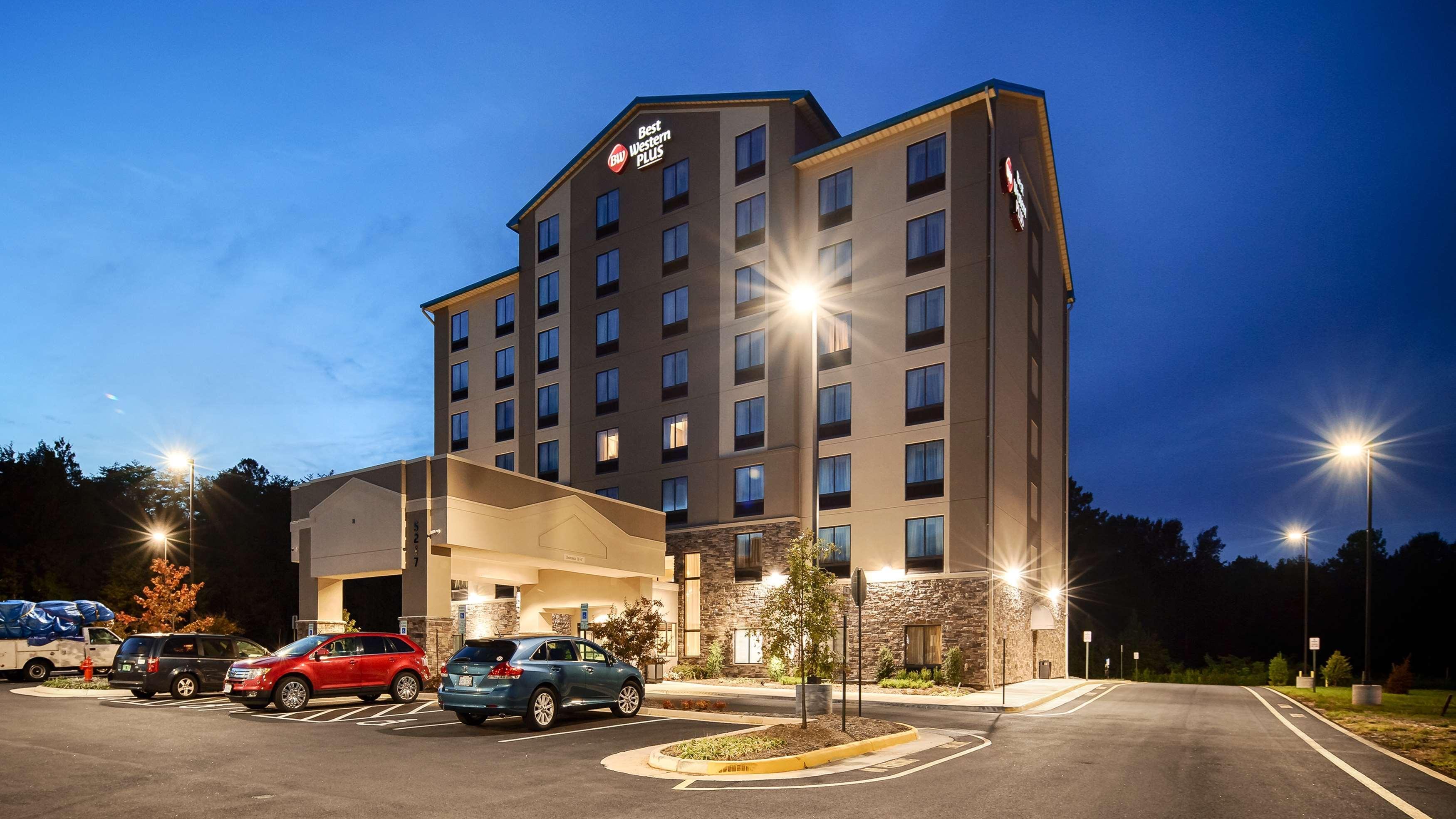 Best Western Plus Thornburg Inn & Suites Екстериор снимка