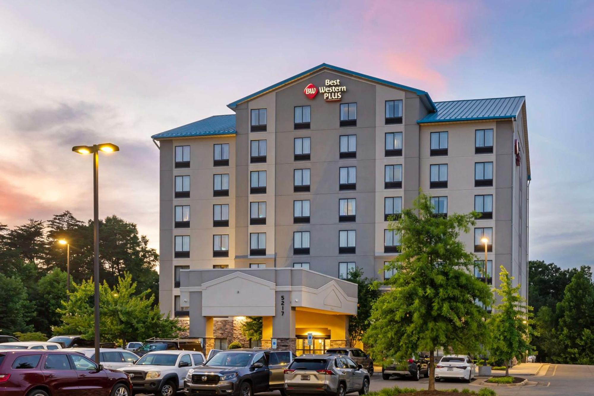 Best Western Plus Thornburg Inn & Suites Екстериор снимка